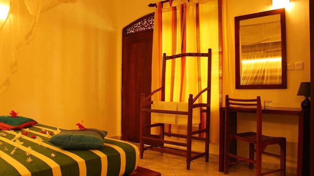 Primrose Guest House Unawatuna Exterior foto