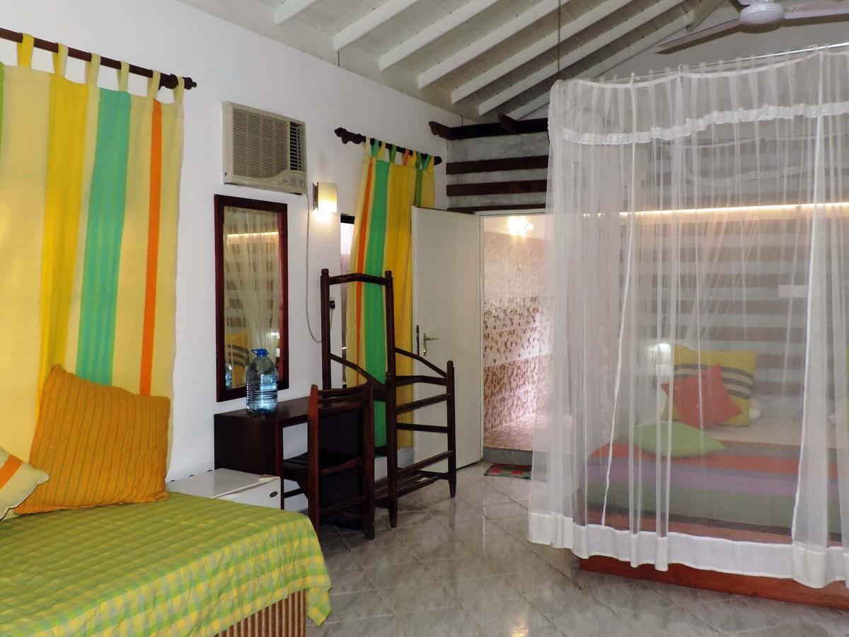 Primrose Guest House Unawatuna Exterior foto