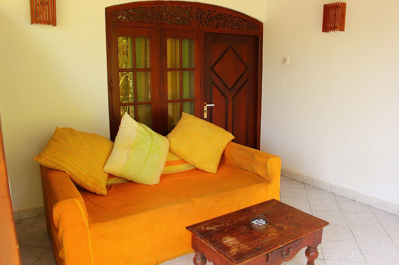 Primrose Guest House Unawatuna Exterior foto