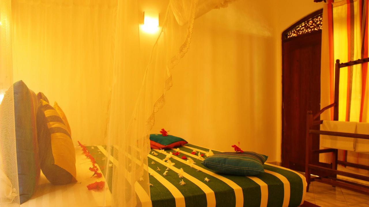 Primrose Guest House Unawatuna Exterior foto