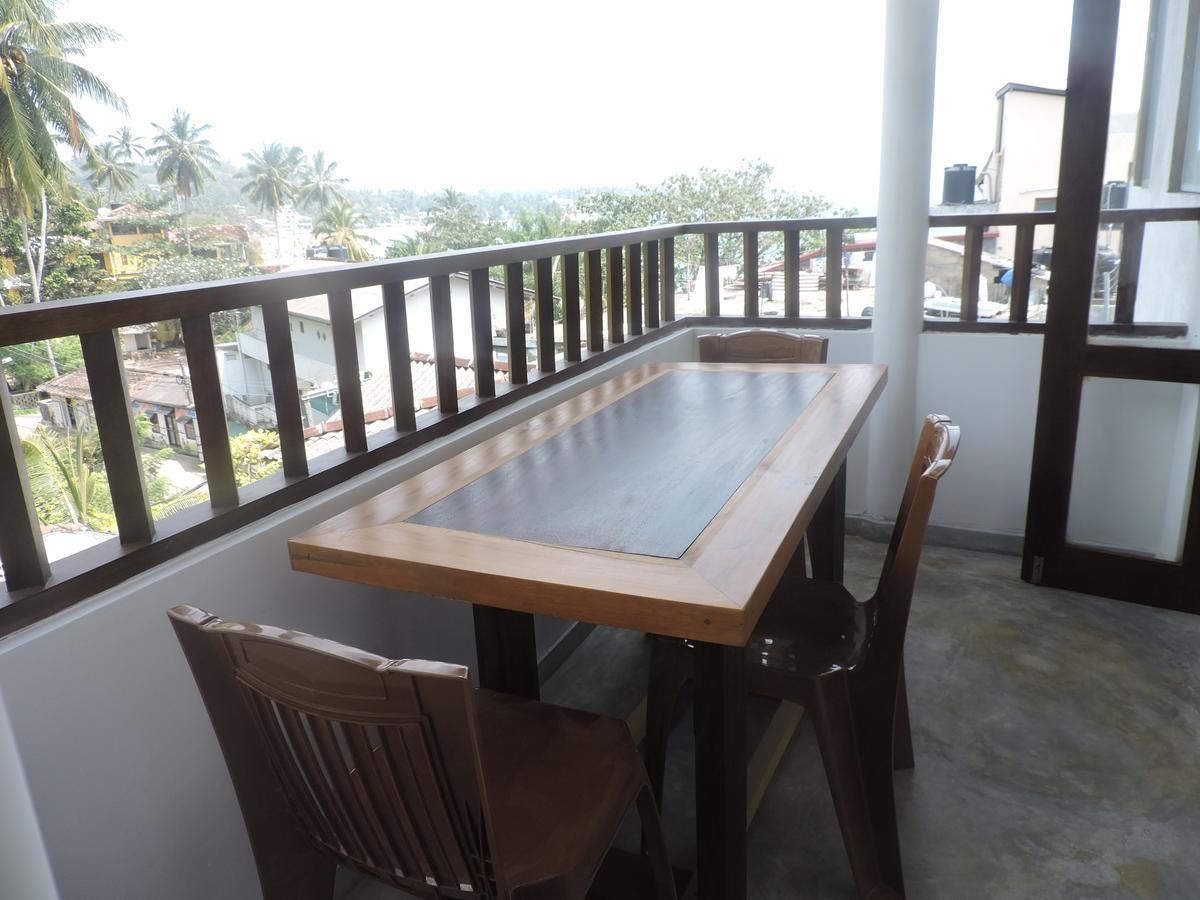 Primrose Guest House Unawatuna Exterior foto