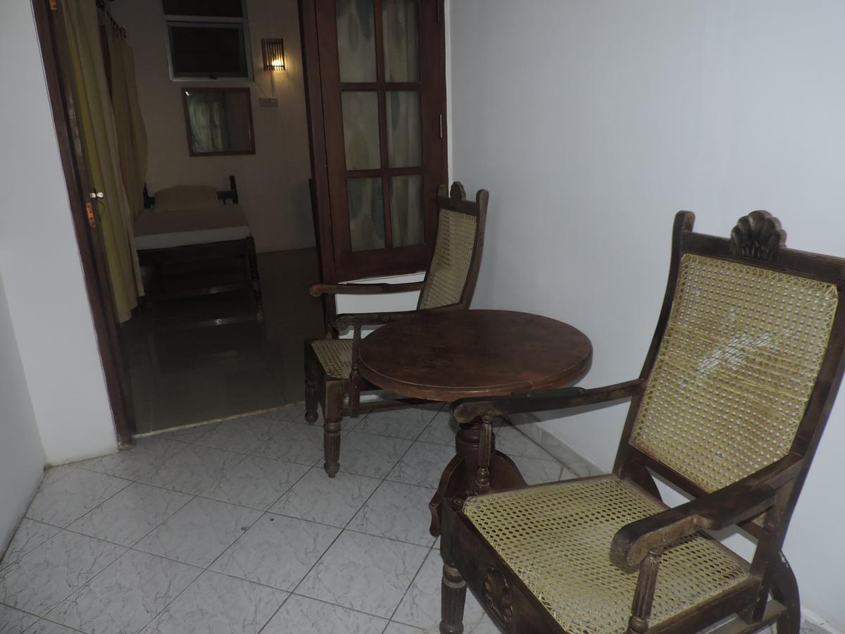 Primrose Guest House Unawatuna Exterior foto